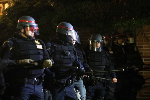 Westwood,,California,United,States,-,May,2,2024:,Police,During Police officers in riot gear standing in formation at night